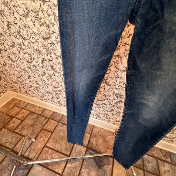 Hudson Los Angeles Jeans, size 29, "super skinny" jeans - Picture 4 of 11